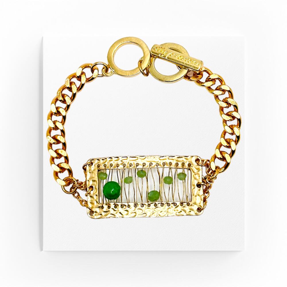 Elly Preston Green Beaded Bracelet Elly Preston Gold Tone Chain Link Bracelet